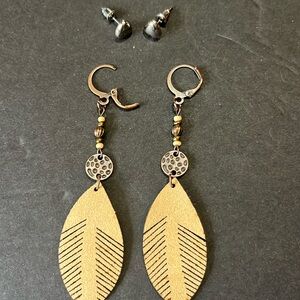 NWOT 2 PRs. Bohemian Style Leaf Leather Metal Earrings